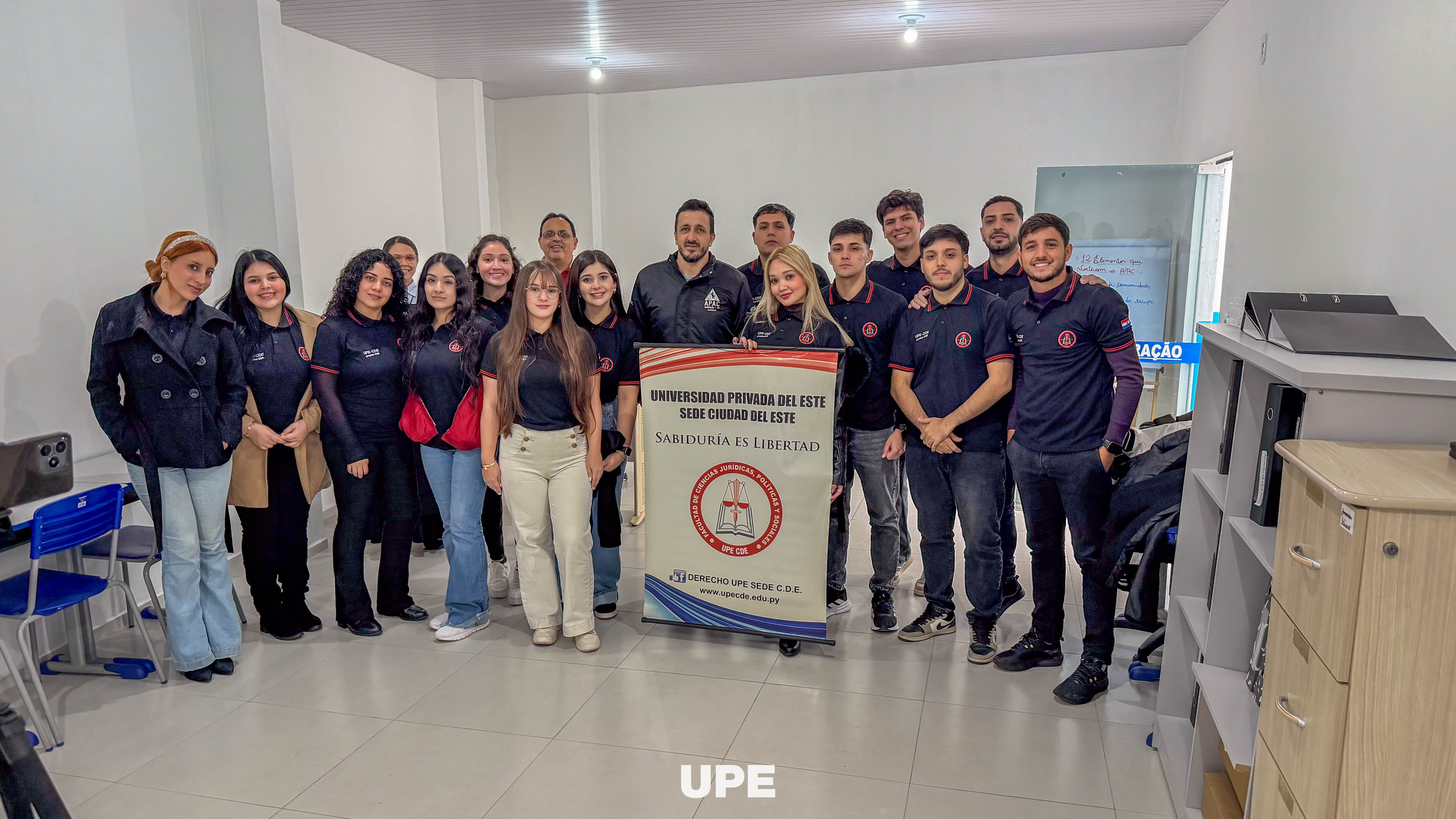 Estudiantes de Derecho de la UPE realizaron visita técnica y académica al Centro de Reclusión APAC en Brasil