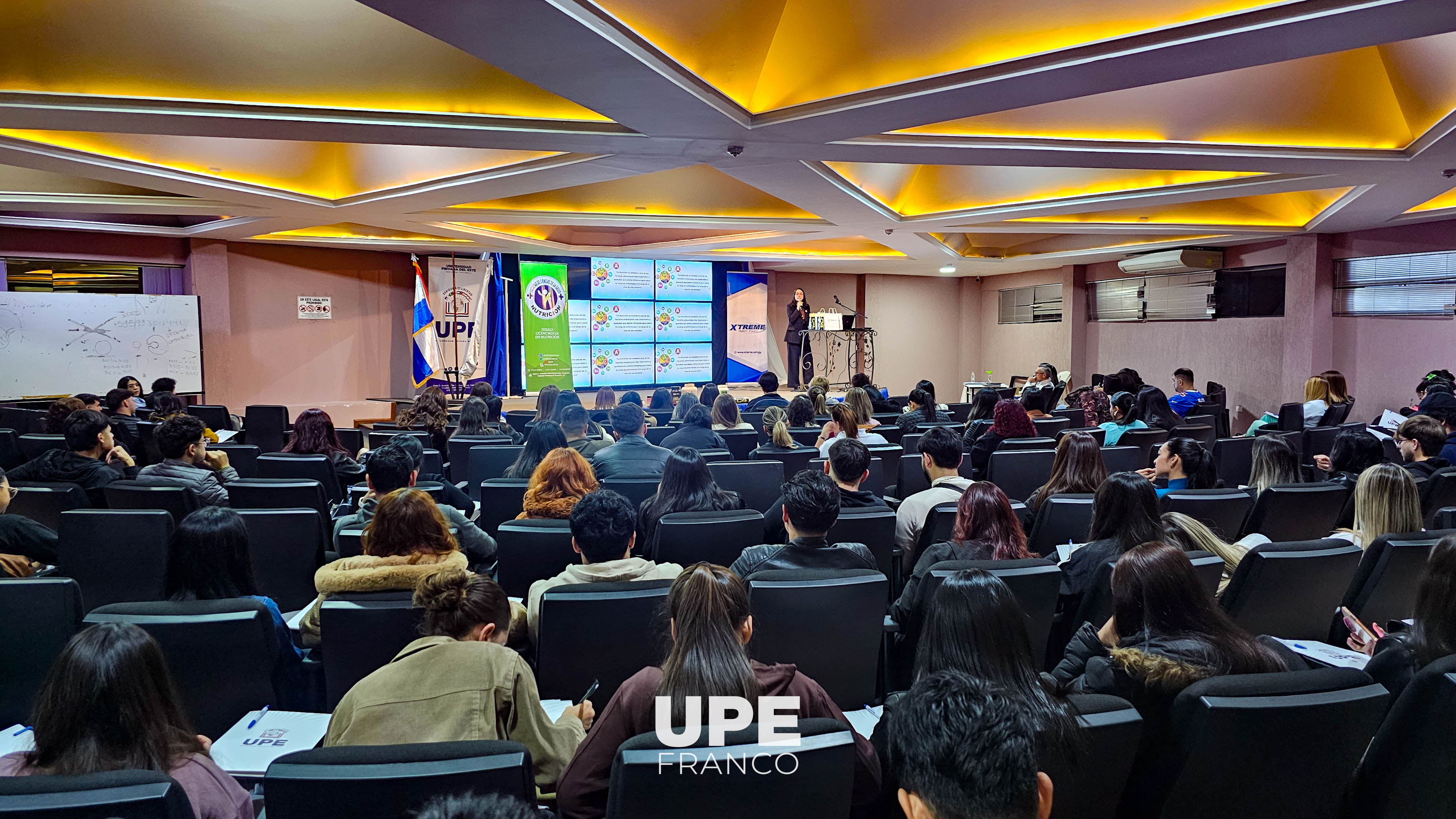 Nutrición desarrolló charla sobre uso y prescripción responsable de suplementos nutricionales
