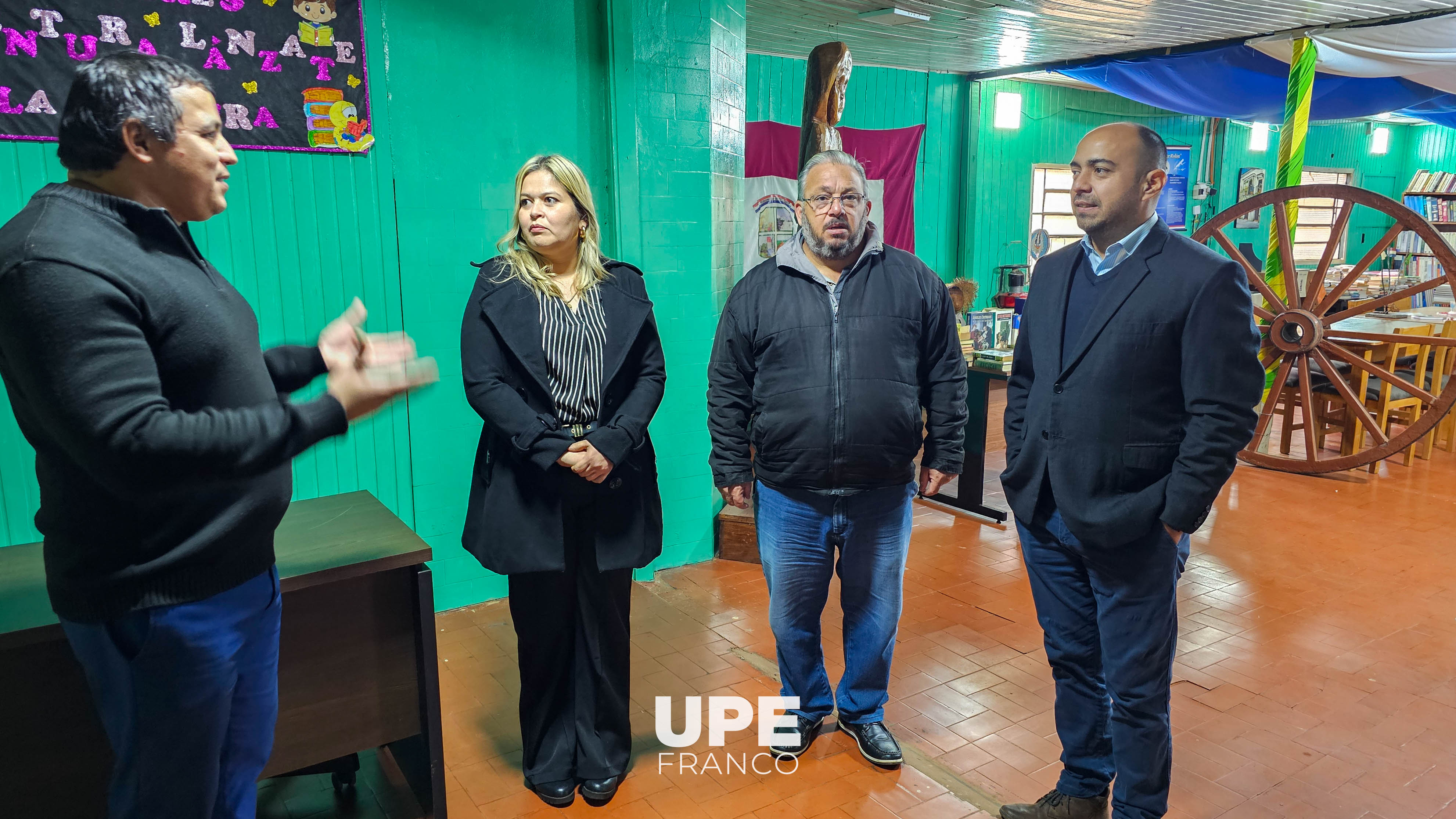 La casa de la cultura de Presidente Franco realizó entrega de 150 libros para biblioteca comunitaria