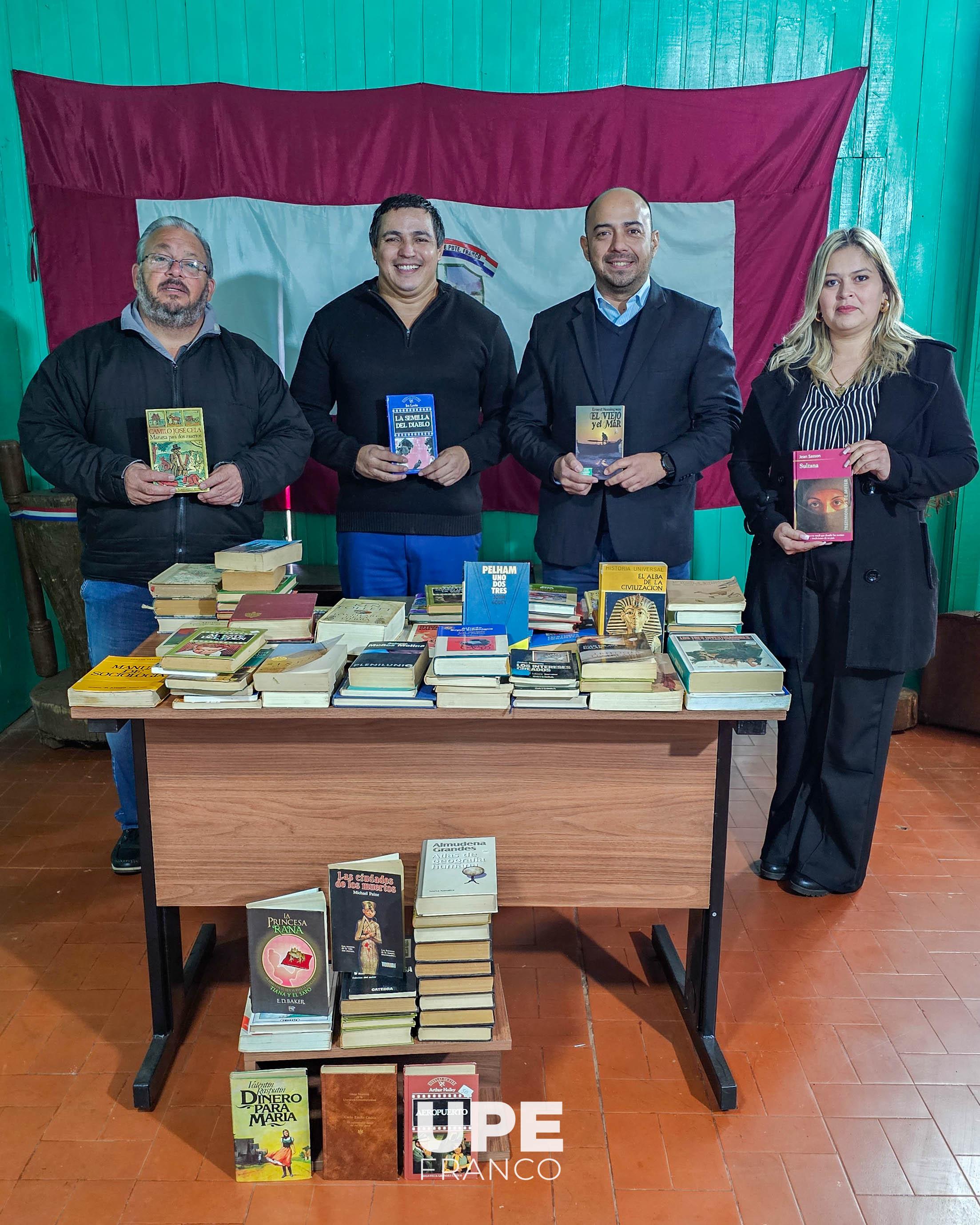 La casa de la cultura de Presidente Franco realizó entrega de 150 libros para biblioteca comunitaria