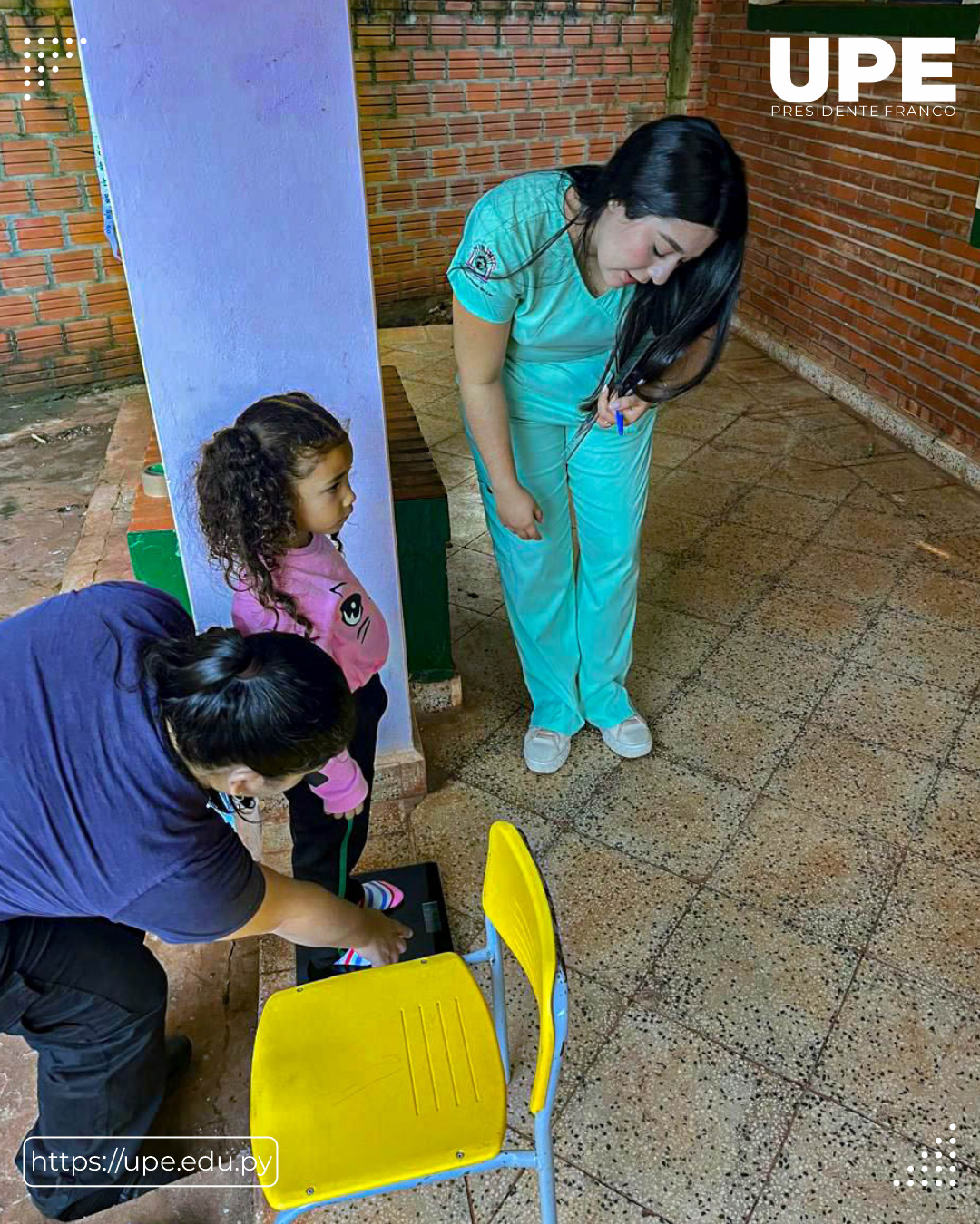 Estudiantes de Nutrición Promueven Hábitos Saludables en la Escuela