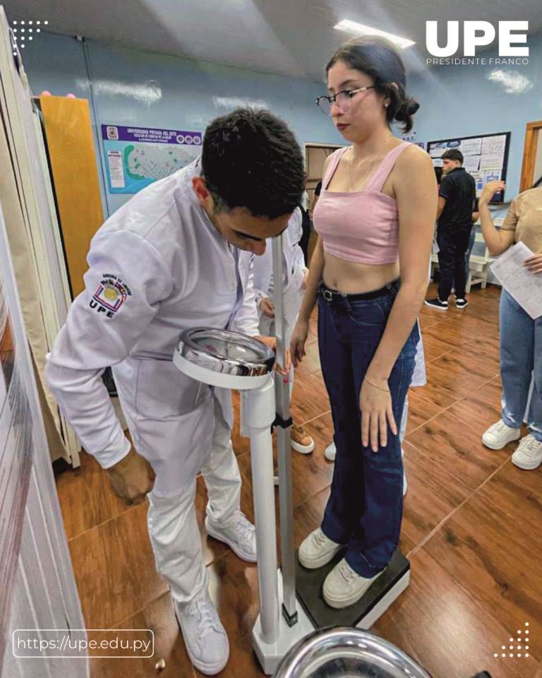 Proyecto "Universidad Saludable": Promoviendo Hábitos Saludables en la Comunidad Universitaria