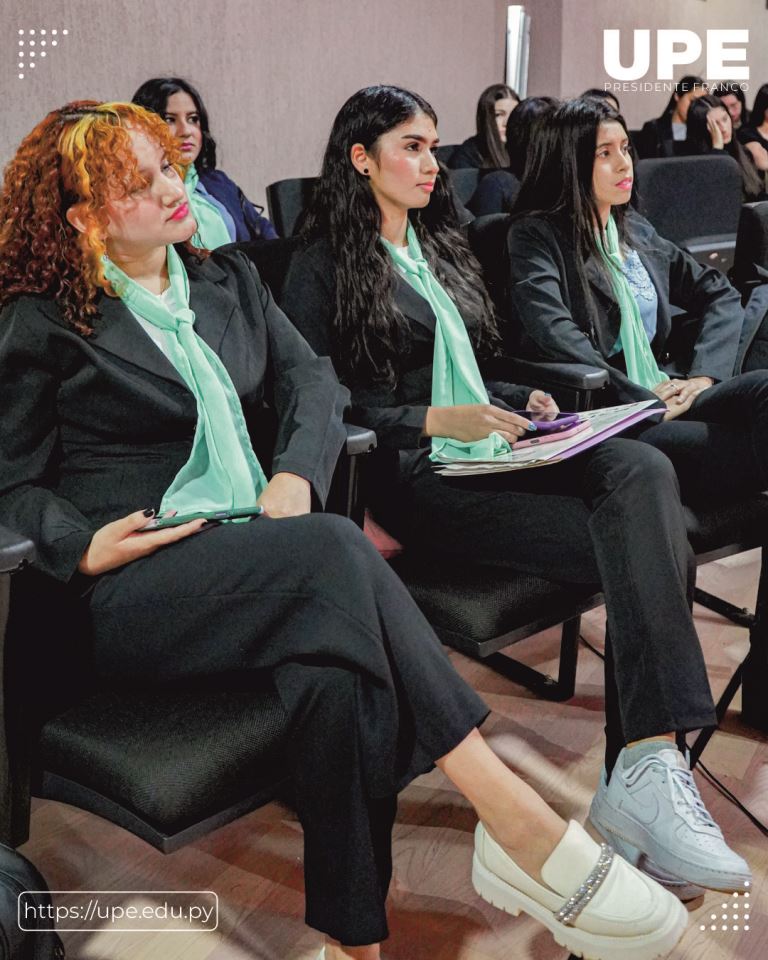 "Cuidemos el Medio Ambiente": Educación Ambiental en la UPE