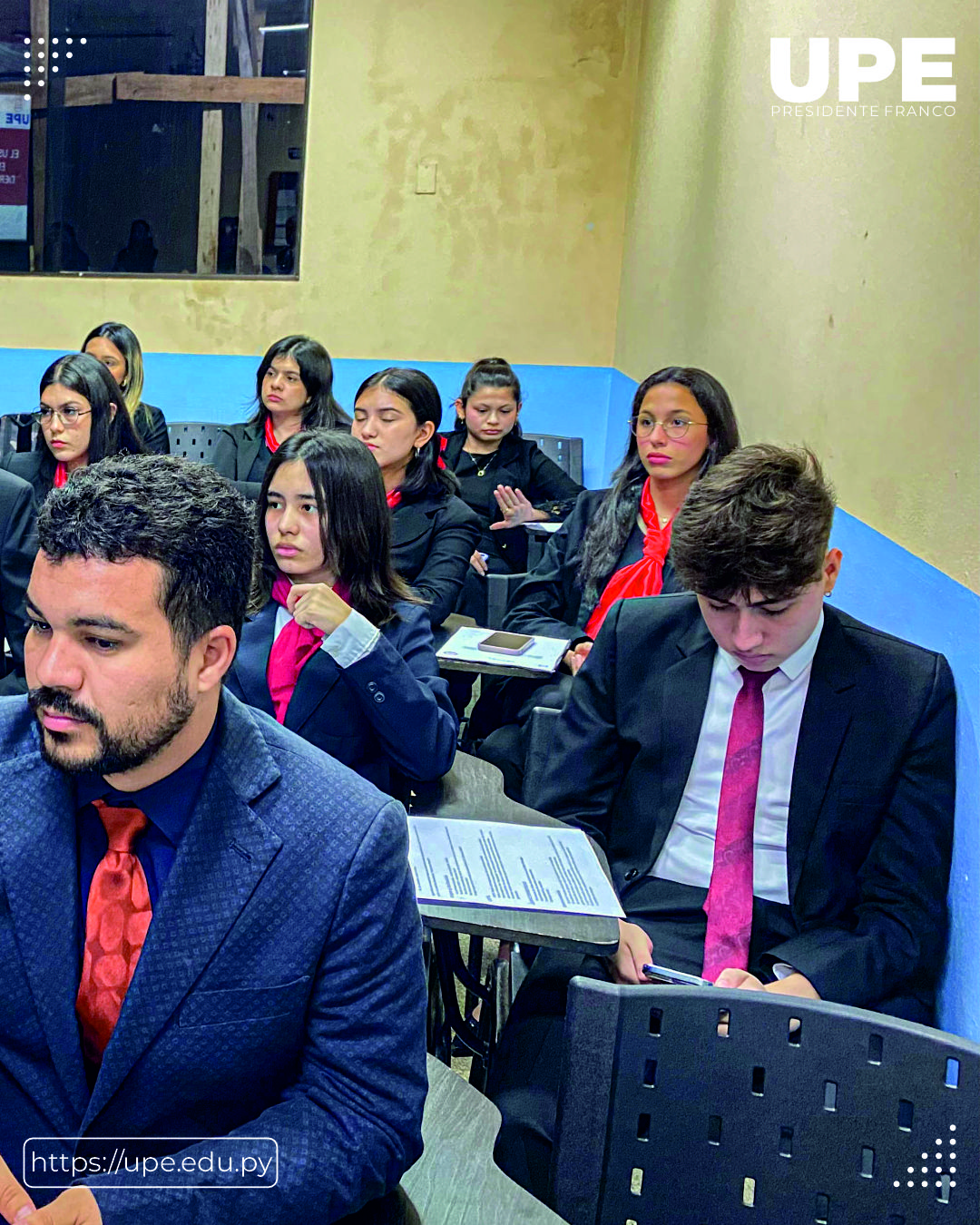 Investigaciones Jurídicas en la UPE: Exposiciones de Estudiantes de Derecho