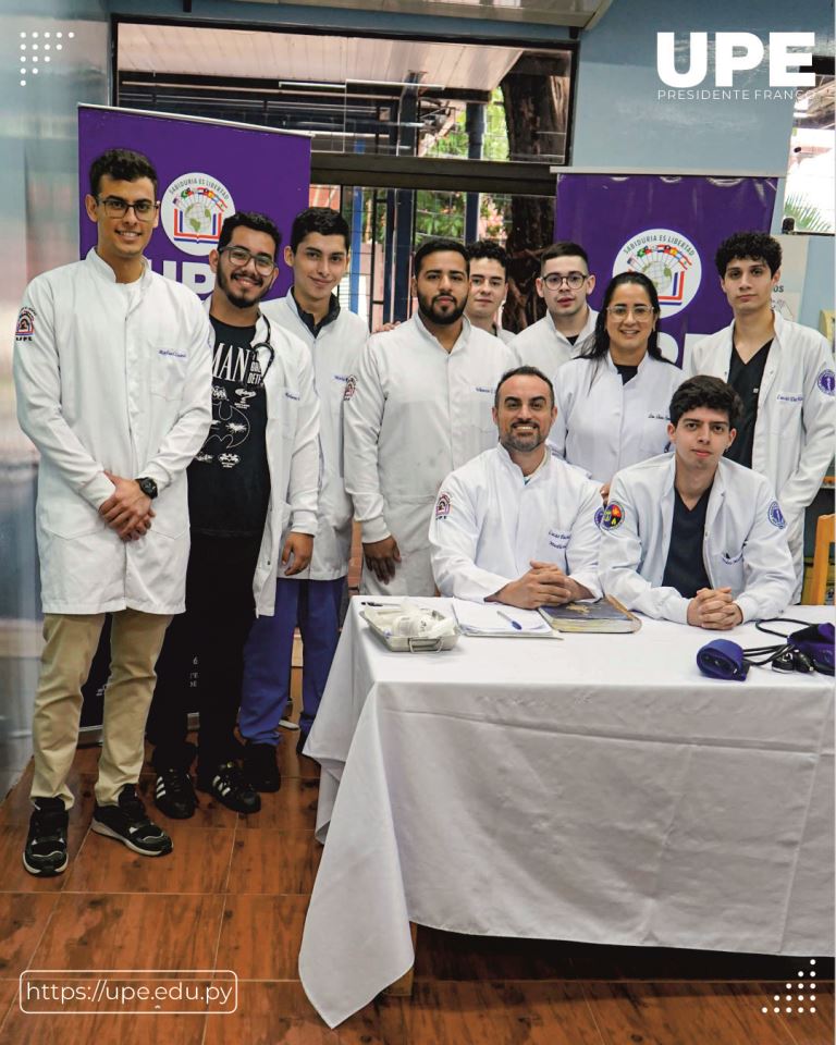 Estudiantes de Medicina en Acción Comunitaria: Servicios de Atención Médica en la UPE