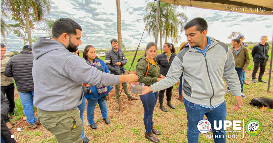 Estudiantes de la Carrera de Ingeniería Agronómica realizan Clausura de Semestre en el Campo Experimental de Minga Guazú 