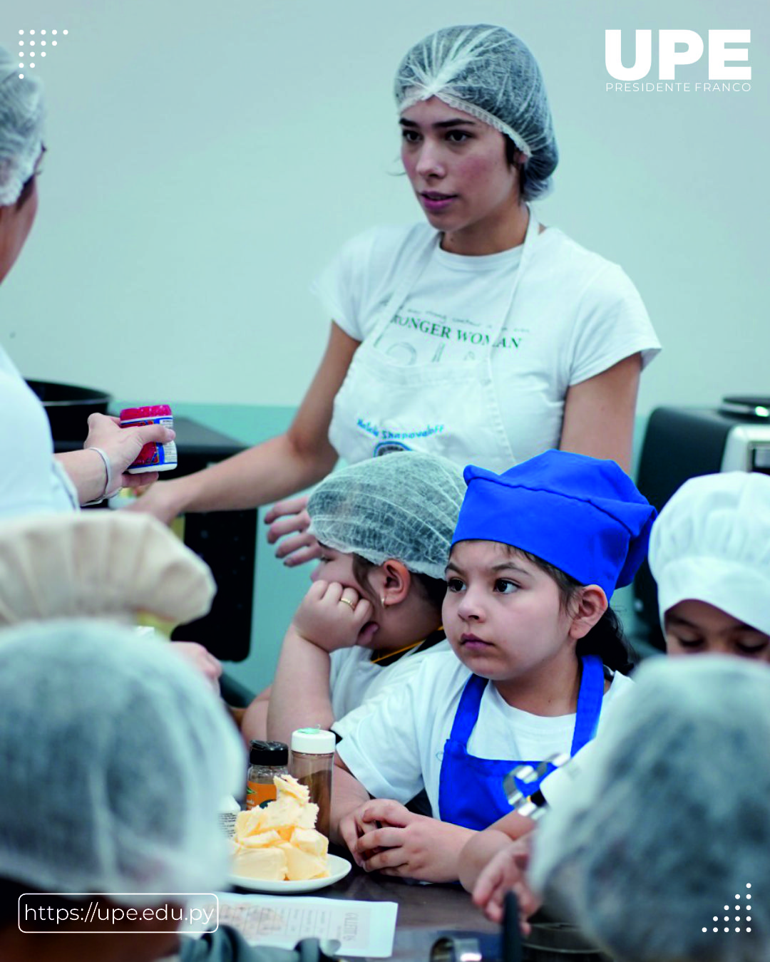 Iniciativa Educativa entre la UPE y el Colegio El Redentor: Nutrición y Educación