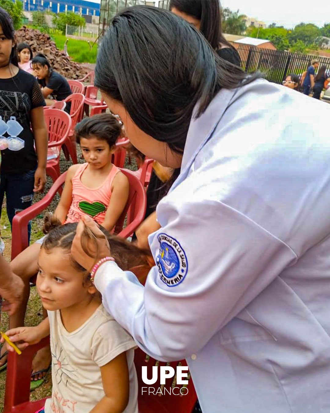 Promoviendo la Salud Pública: Estudiantes de la UPE visitan el Hogar Las Tías