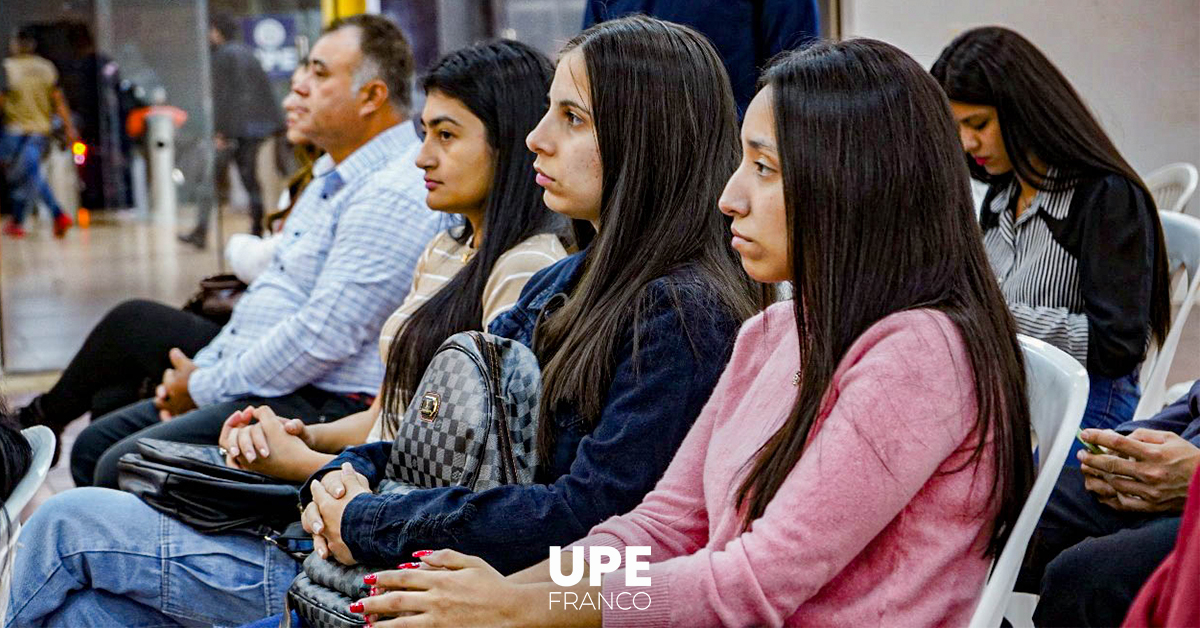 Oratoria: JCI imparte Charla Informativa en UPE Franco