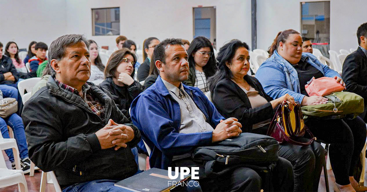 Oratoria: JCI imparte Charla Informativa en UPE Franco