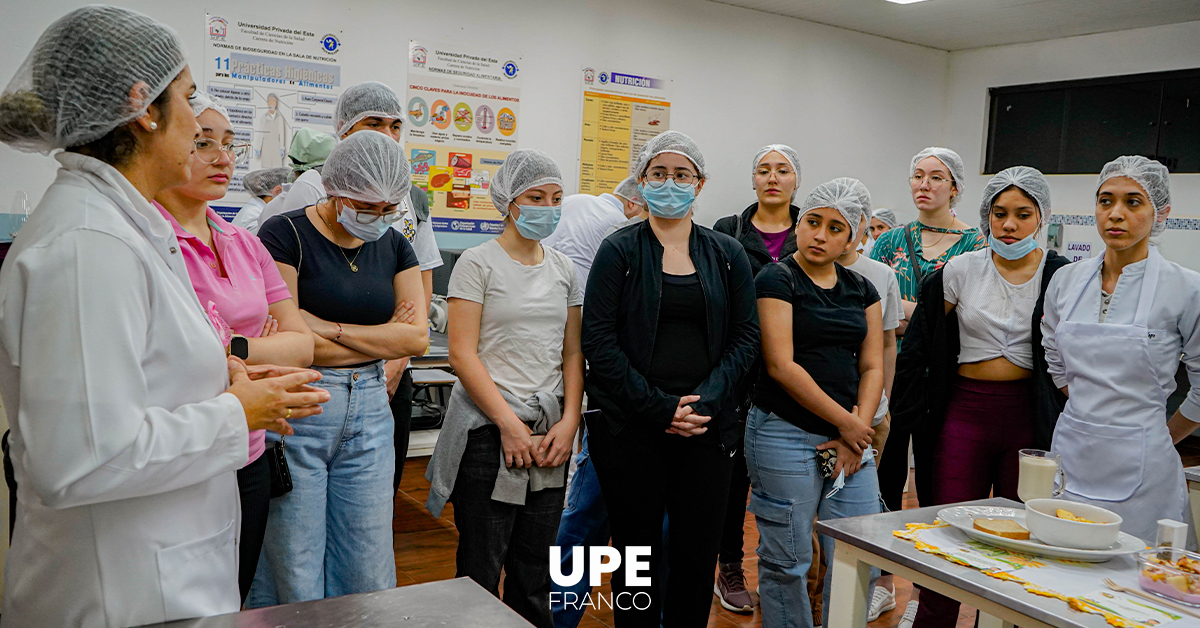 Visita Académica: Alumnos del CIE Conocen la carrera de Nutrición en UPE Franco