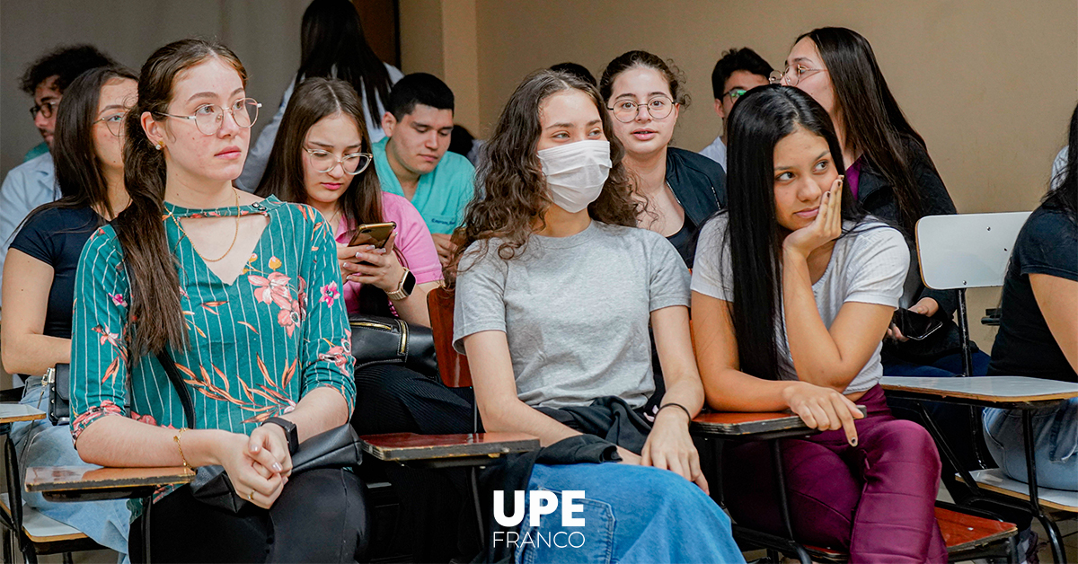 Visita Académica: Alumnos del CIE Conocen la carrera de Nutrición en UPE Franco