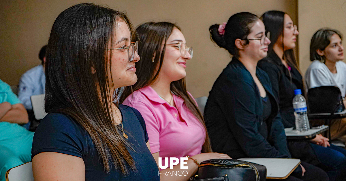 Visita Académica: Alumnos del CIE Conocen la carrera de Nutrición en UPE Franco