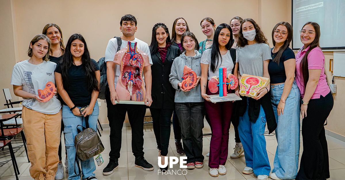 Visita Académica: Alumnos del CIE Conocen la carrera de Nutrición en UPE Franco