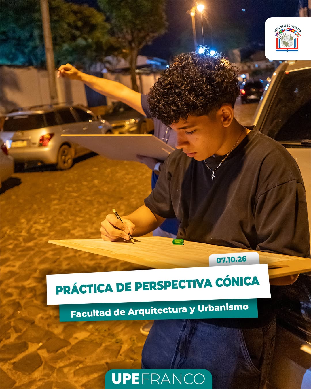 DIBUJO II | PRÁCTICA DE PERSPECTIVA CÓNICA Estudiantes del 1.er año, 2.º semestre, de la Facultad de Arquitectura y Urbanismo de la Universidad Privada del Este – Sede Presidente Franco desarrollaron una actividad práctica en el marco de la asignatura Dib